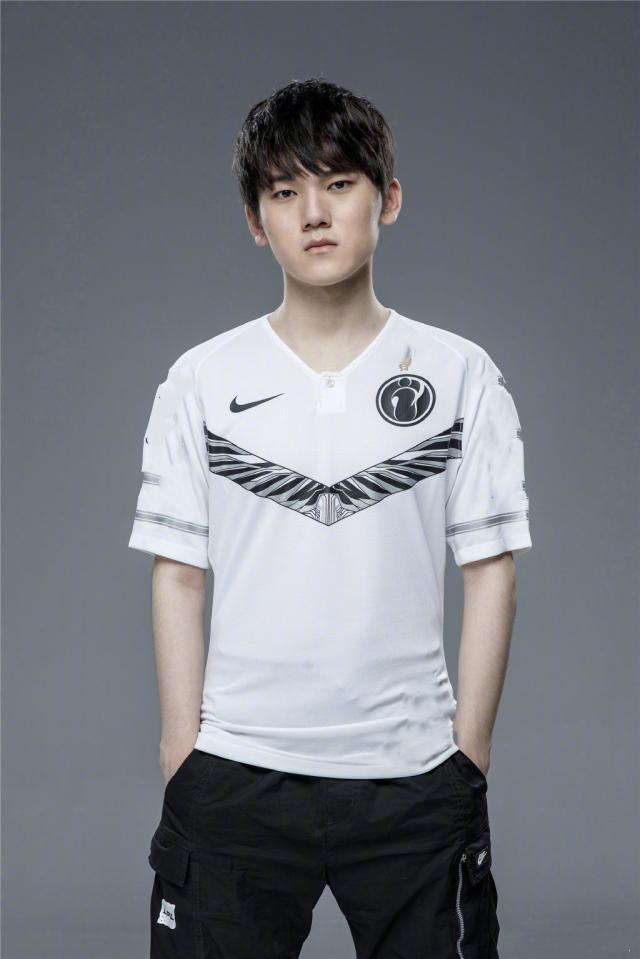 Team WE 官方： Teacherma 正式回归担任主教练