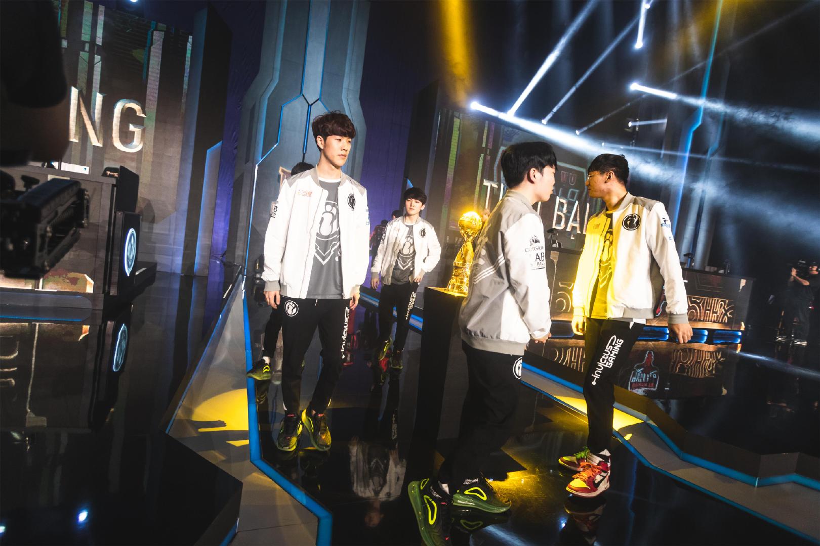 今天EDG对战FPX的第三场比赛中，EDG电子竞技俱乐部的辅助选手Meiko迎来了自己LPL生涯的第800次出场