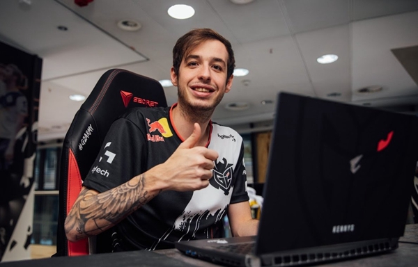 FURIA Esports 轻松击败 Virtus.pro 于 BB Dacha